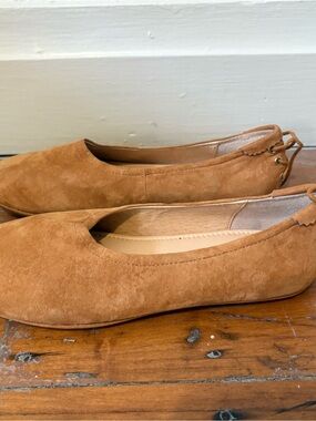 Yosi Samra Suede Ballet Flats in Tan